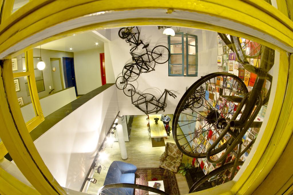 12:12 Hostels Богота Экстерьер фото