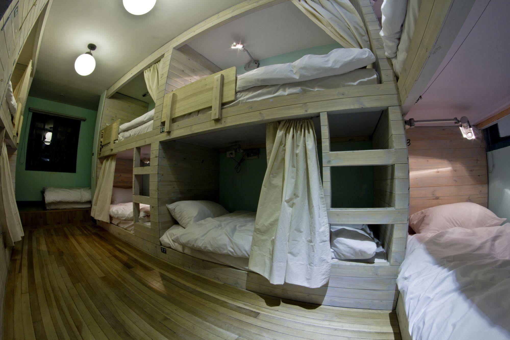 12:12 Hostels Богота Экстерьер фото